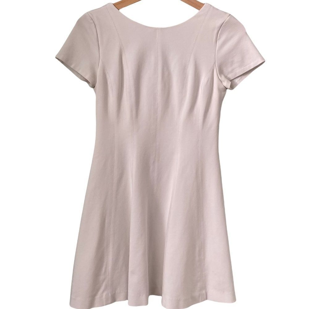 Banana Republic White Round neck Mini Dress in Size 2P - Picture 3 of 13